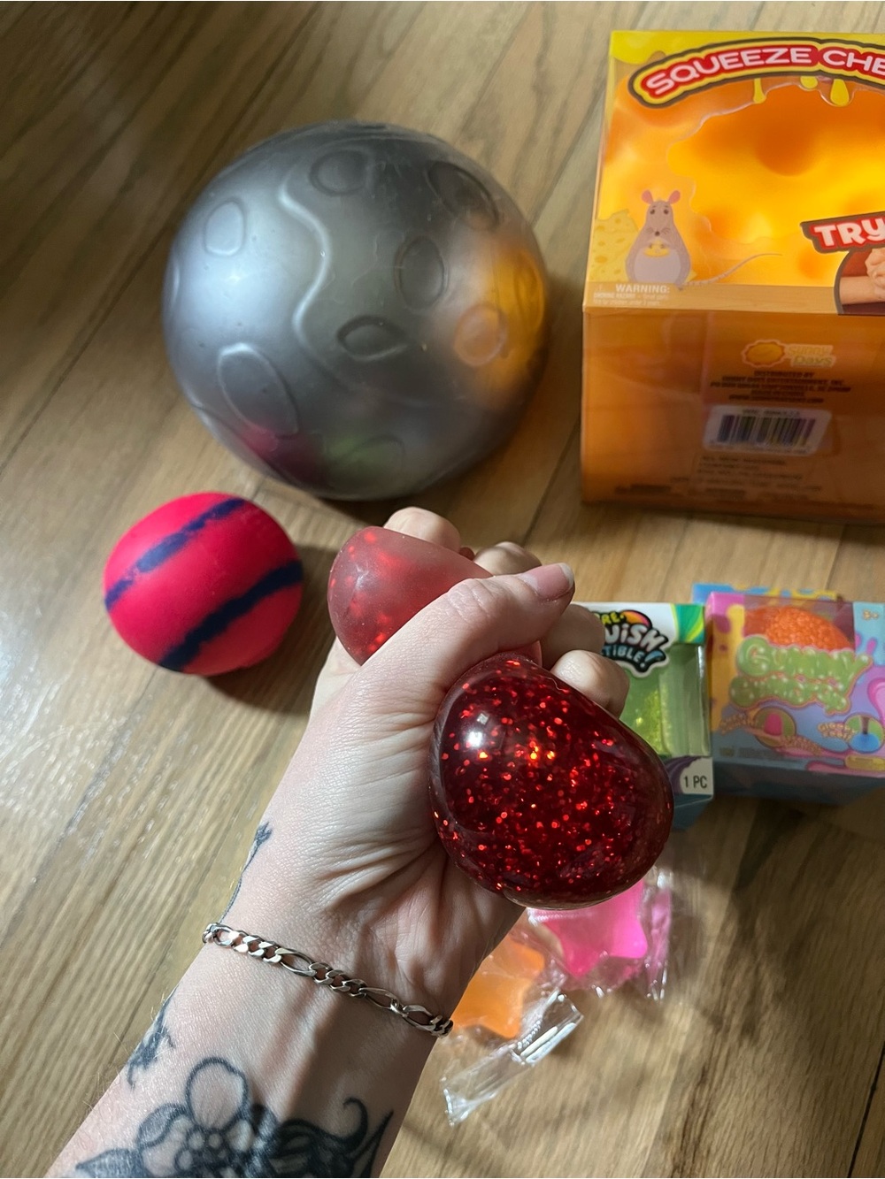 Squishy bundle - Picture 2 of 4